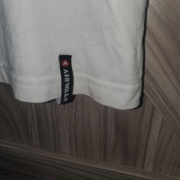 Vintage Airwalk Tee - Picture 5 of 9